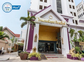 Гостиница Ayothaya Riverside Hotel  Пхра Накхон Си Аюттхайя